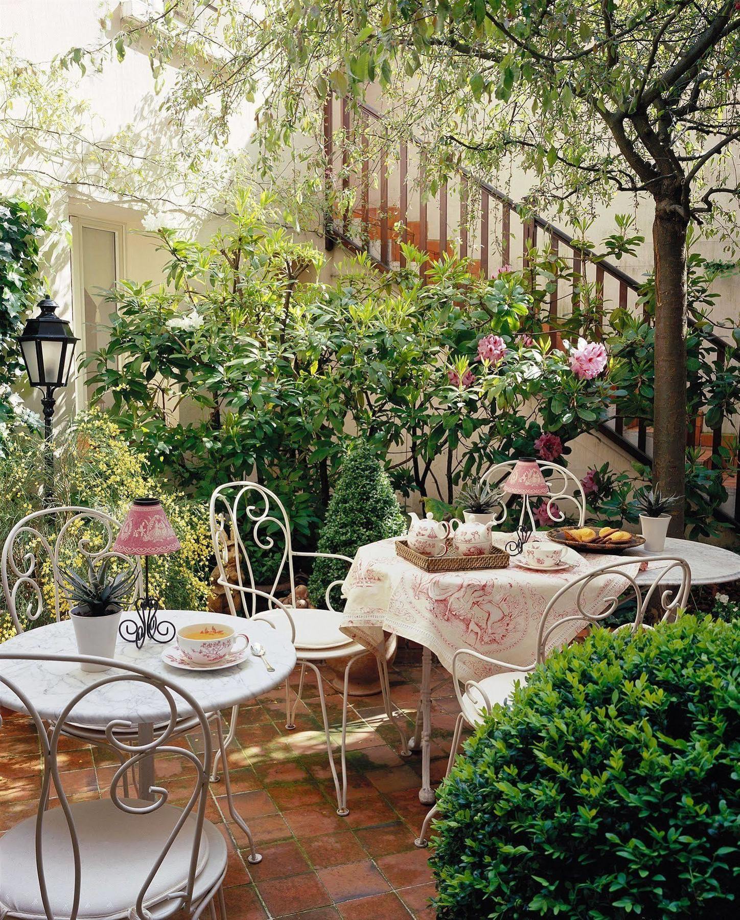 La Du Berry Versailles